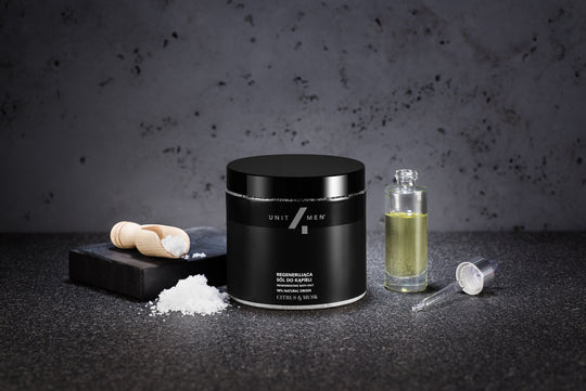 Unit4Men Regenerierende Badesalt Sitrus &amp; Musk 700g - Tuxedo.no - On Demand Barbers - Oslo Norway