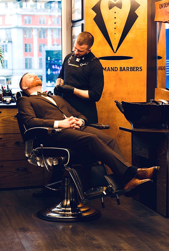 Panda James Profesjonell Barberstol - Tuxedo.no