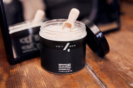 Unit4Men Regenerierende Badesalt Sitrus &amp; Musk 700g - Tuxedo.no - On Demand Barbers - Oslo Norway